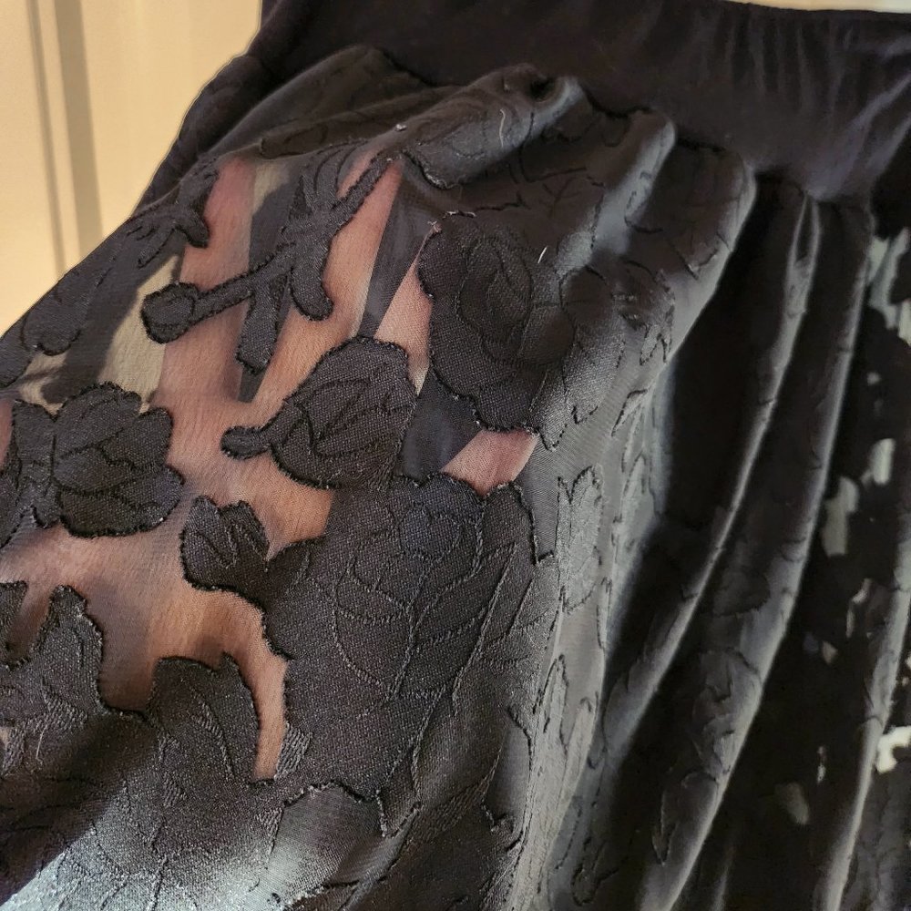 Semi-Sheer Black Rose High-Low Skirt with Stretchy Waist - Picture 4 of 4